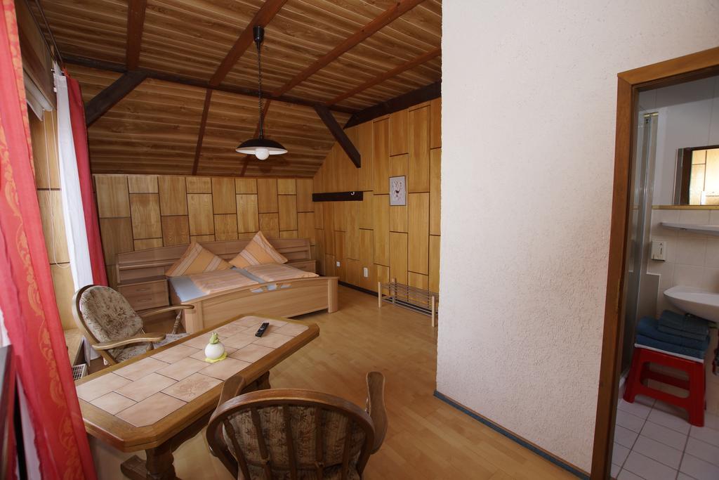 Pension Zum Froschkoenig リュベナウ 部屋 写真